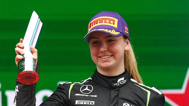 Уэсткотт одержала свою первую победу в F1 Academy в первой гонке в Зандворте