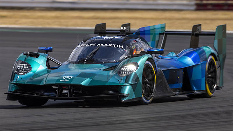 «Heart of Racing» завершила первые тесты обновленного гиперкара «Valkyrie»