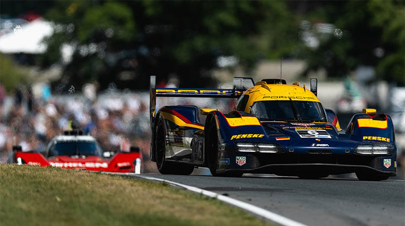 Эстре и Айткен отреагировали на аварию на этапе IMSA на трассе Road America