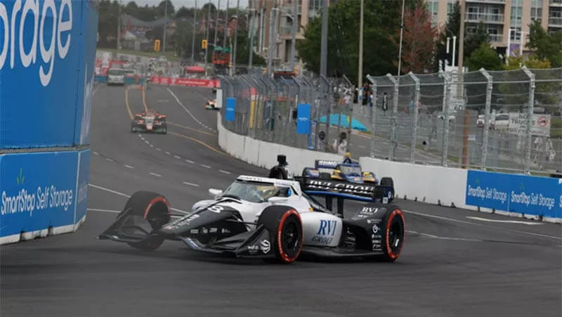 Эриксон опередил Грожана и выиграл дебютную гонку IndyCar в Маркхэме