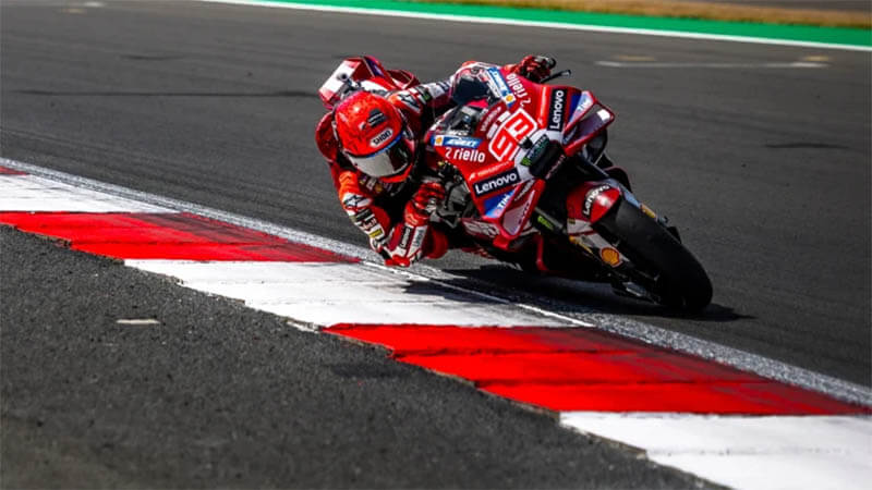 Марк Маркес возглавил первую тренировку MotoGP в Арагоне