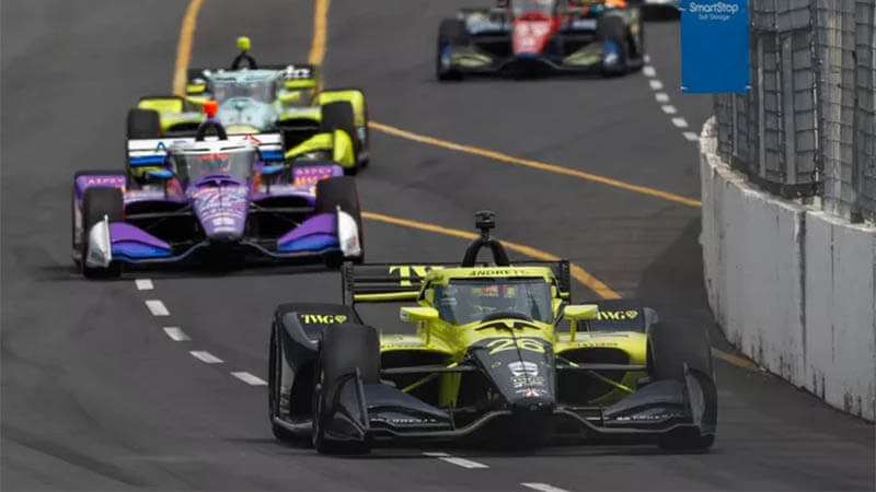 Как Пауэр проделал путь от последнего места до подиума в безумной гонке IndyCar в Маркхэме