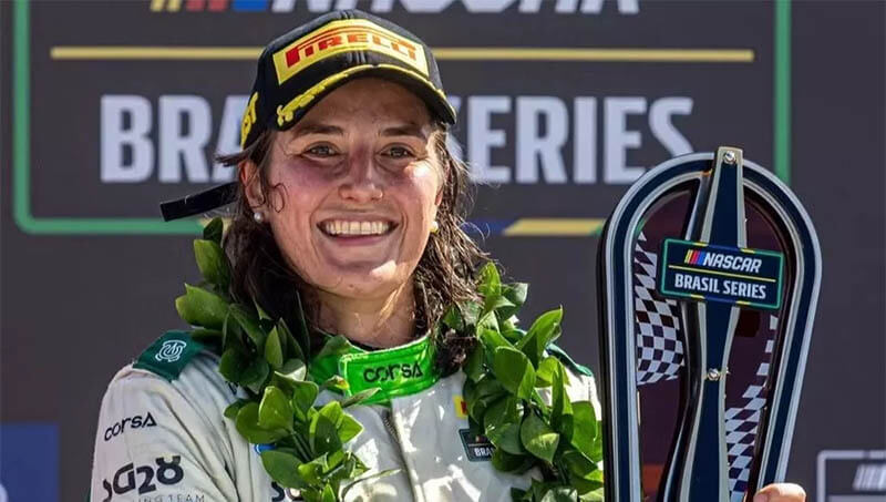 Татьяна Кальдерон стала первой женщиной, одержавшей победу в гонке NASCAR в Бразилии