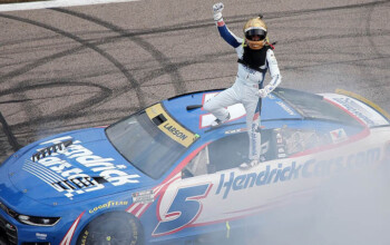 nascar kansas race larson hendrick motorsports