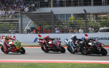bezzecchi aprilia motogp indonesiagp mandalik race