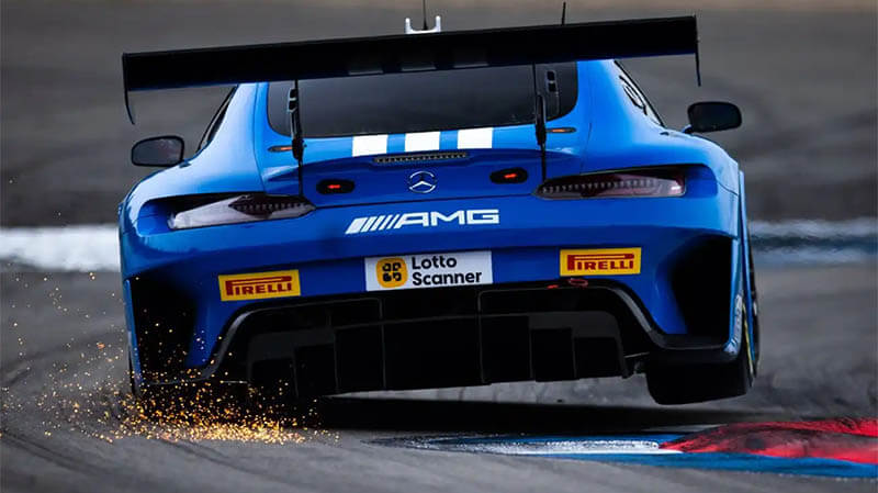 Ауэр выиграл первую гонку DTM в Хоккенхайме, борьба за титул откладывается на воскресенье