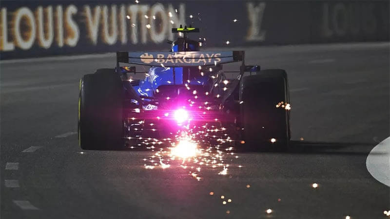 «Человеческая ошибка» от FIA стала причиной сбоя в квалификации спринта Гран-при Сингапура