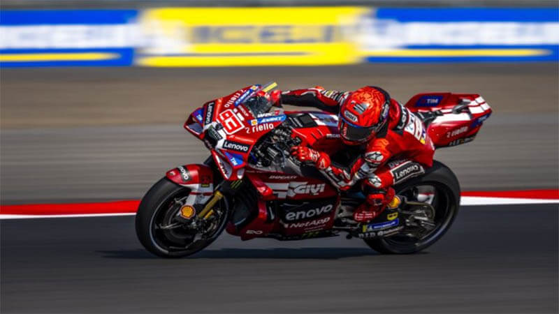 Марк Маркес задал темп на первой тренировке MotoGP в Сепанге
