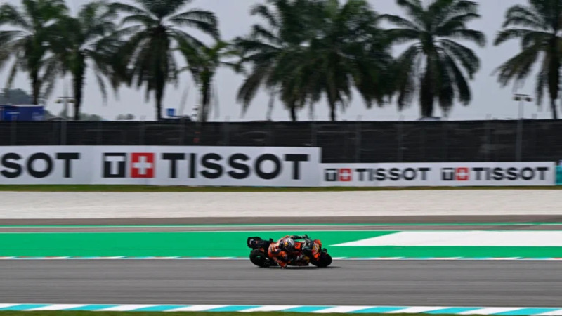 Акоста одержал победу в драматичном спринте MotoGP в Малайзии