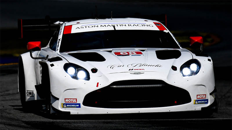 petit le mans road atlanta imsa race car blanche aston martin petit le mans road atlanta imsa race car blanche aston martin